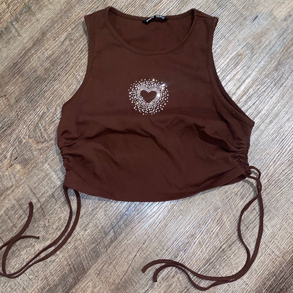 Brown Cropped Tank w/Cute Rhinestoned Heart - Picture 1 of 2